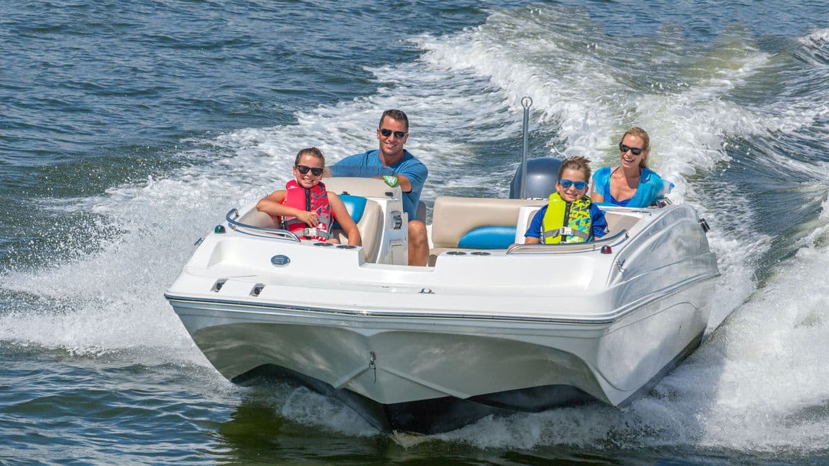 Freedom Boat Club - Chicago Harbors